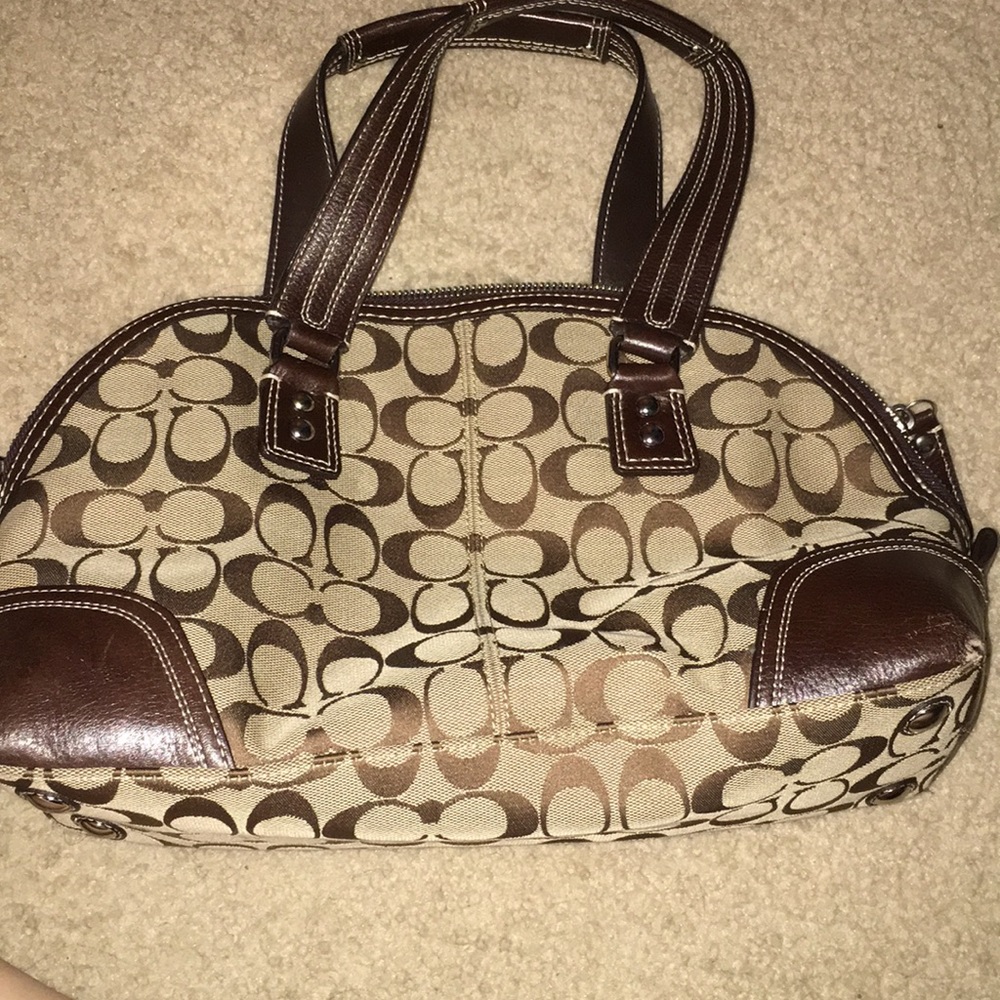 Classic coach purse - Picture 2 of 5